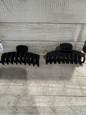 NET Zenana Matte Black Hair Claw Clips - Set of 2